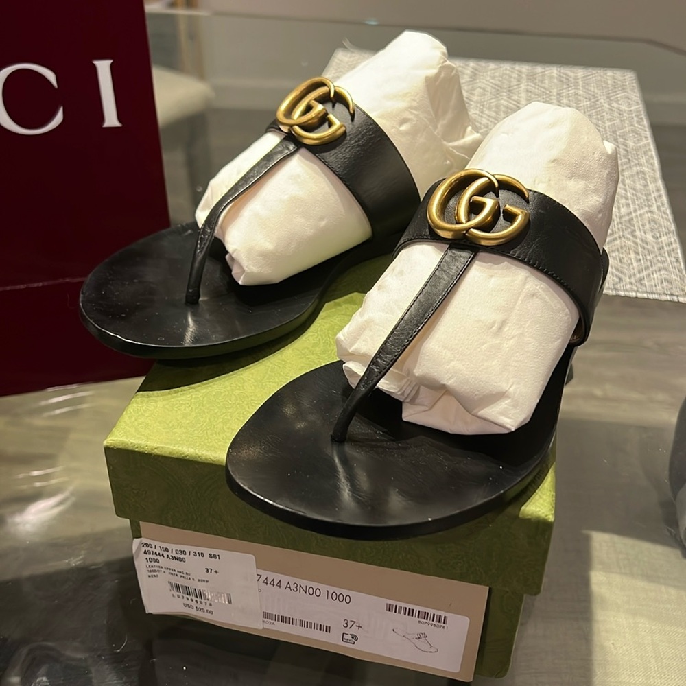 Gucci Thong Sandal Double G 37